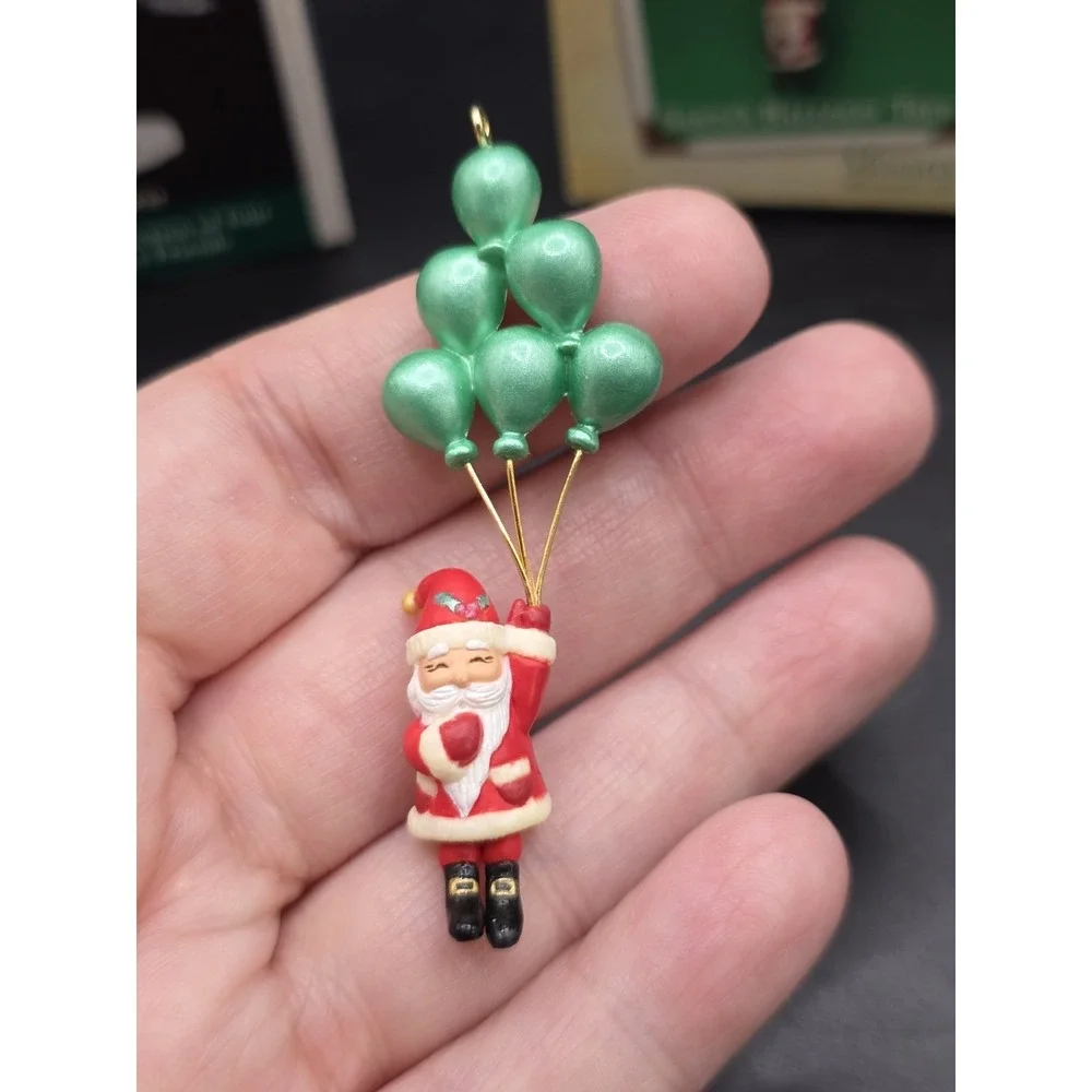 90 Little Bear 04 Santa Balloon Tree & 96 Santa Little Big Top Hallmark Ornament